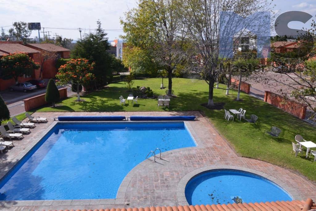 Amplia Suite Alberca Av Bernardo Quintana 12D Mendiola Exterior photo
